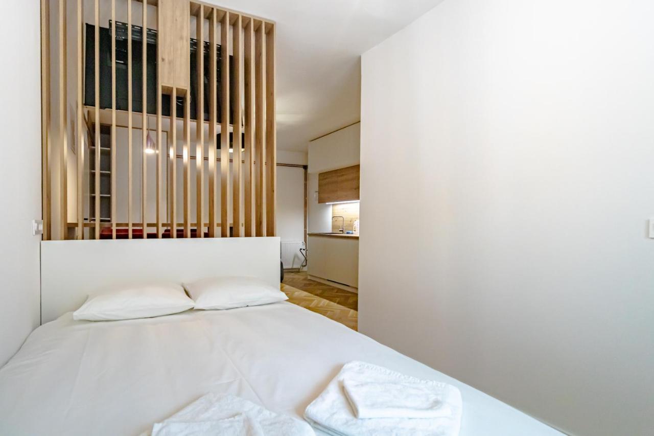 Tkalcha Studio Deluxe Apartment ซาเกร็บ ภายนอก รูปภาพ