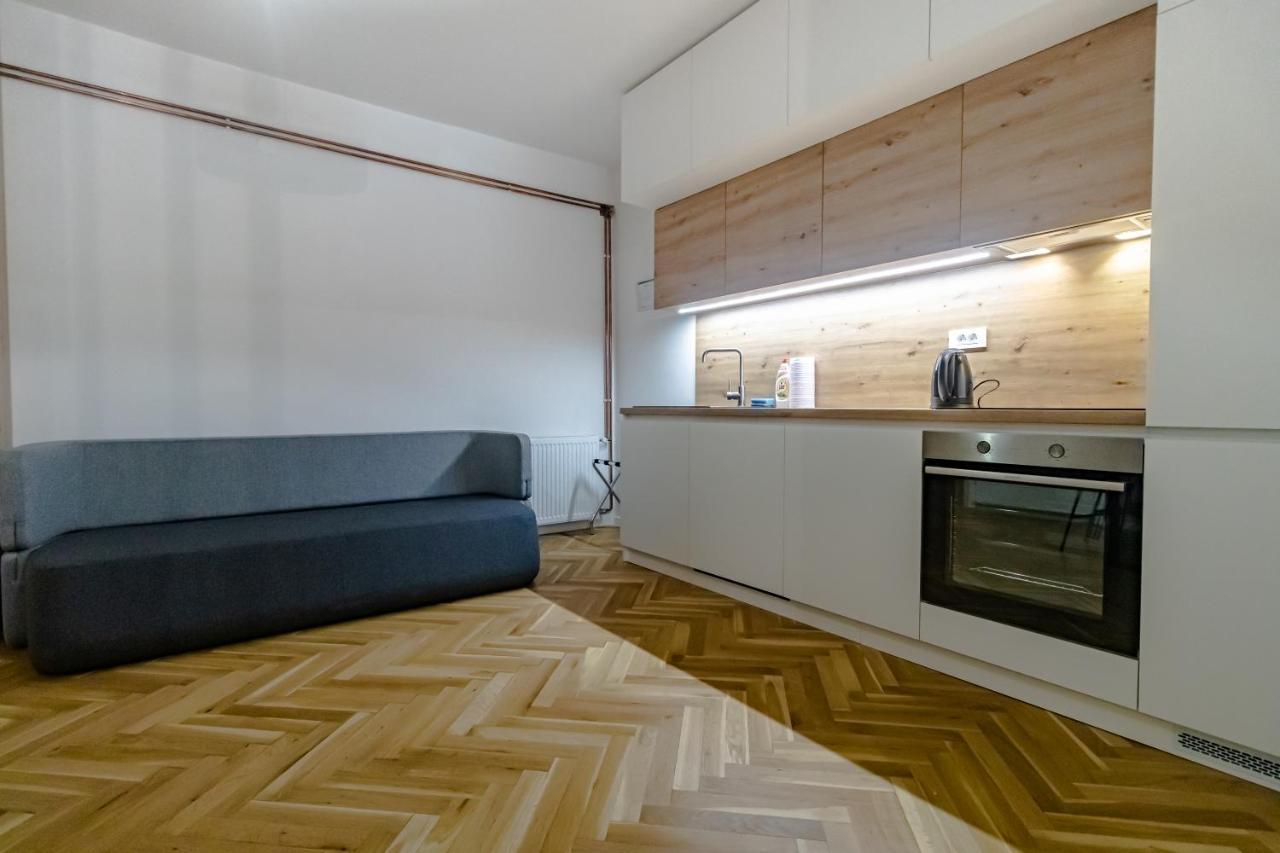Tkalcha Studio Deluxe Apartment ซาเกร็บ ภายนอก รูปภาพ